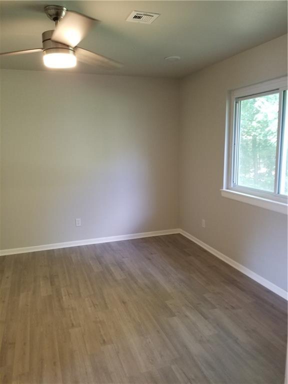 Building Photo - 805 SE G St