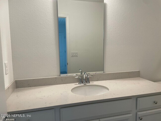 Building Photo - 182 Pine Candle Way