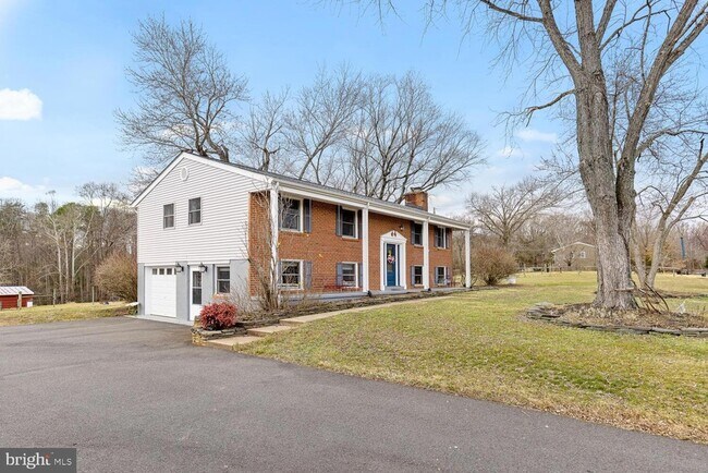 Building Photo - 1573 Garrisonville Rd