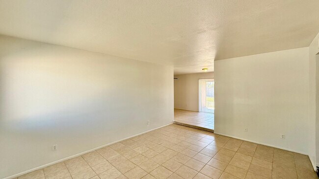 Building Photo - 12602 N 21st Ave