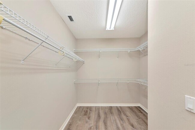 Building Photo - 12079 Aster Ave