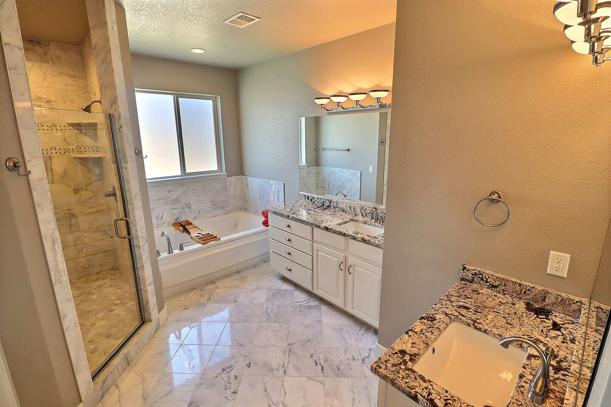 Master bath with oversized shower and soaker tub - 9004 19th St