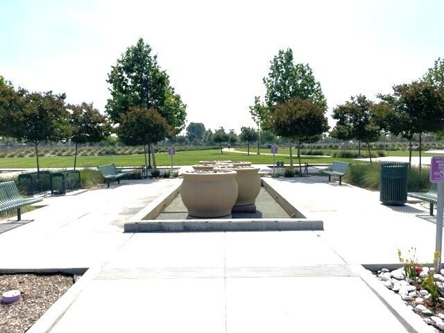 Building Photo - 30485 Village Terrace Dr