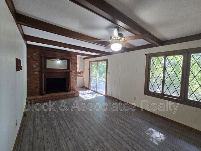 Building Photo - 1194 Ingram Dr