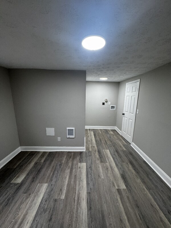 Building Photo - 164 Miami Rd