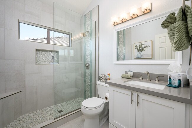 Building Photo - 7272 E Gainey Ranch Rd