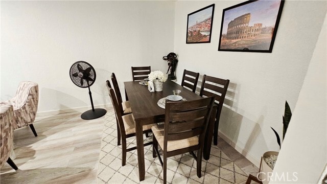 Building Photo - 2825 N Los Felices Rd