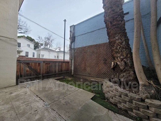 Building Photo - 1716 Capitol Ave