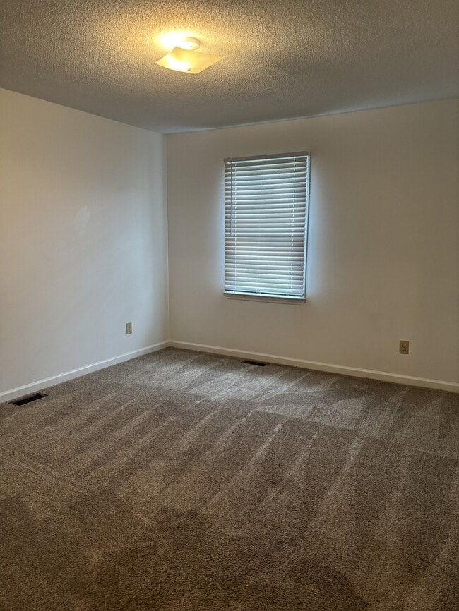 Building Photo - 209 S Lincoln St