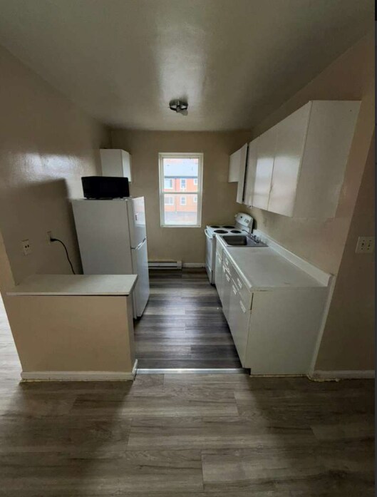 Building Photo - 13945 Superior Rd