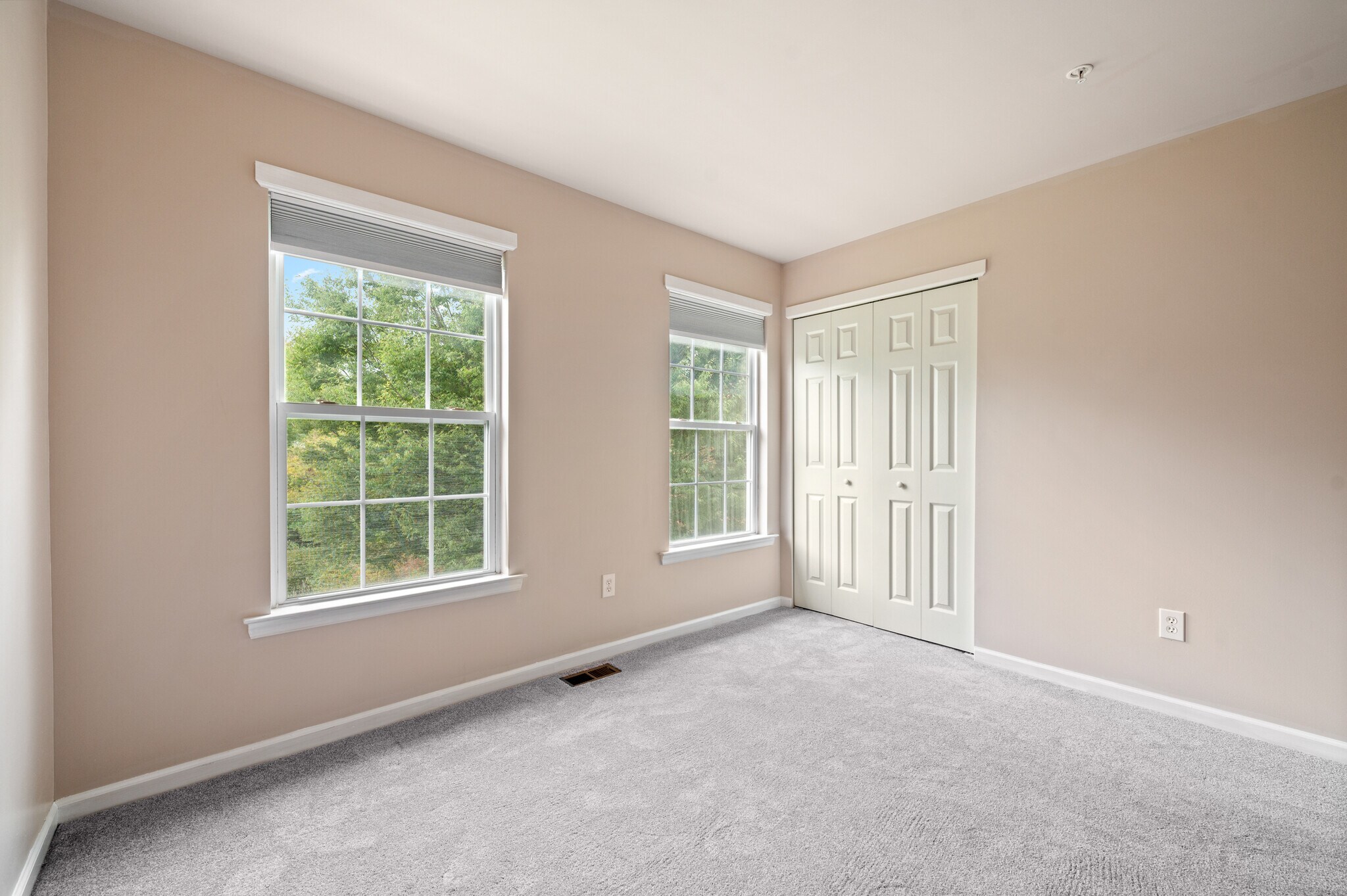 Building Photo - 1408 Black Walnut Dr