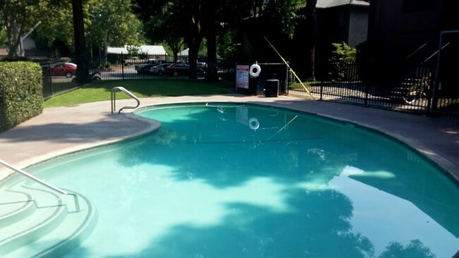 Building Photo - 1114 Nord Ave