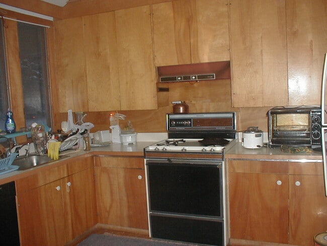 Building Photo - 2018 Pontiac Trl