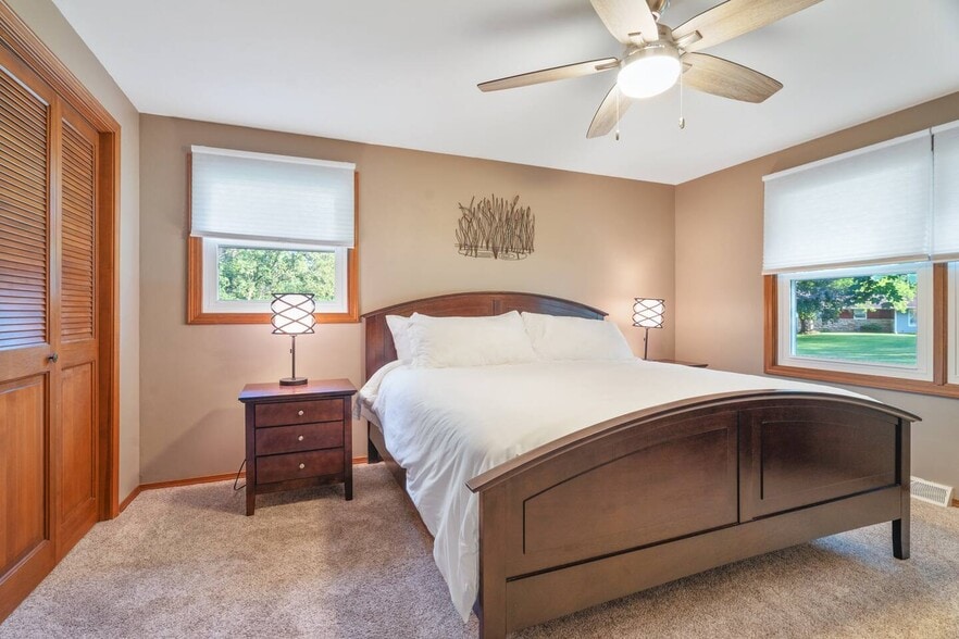 Building Photo - 1212 Circle Dr