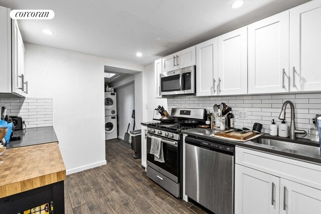 Building Photo - 199 Dekalb Ave