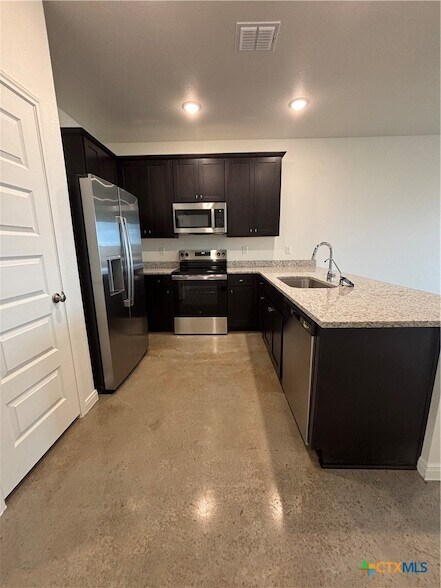 Building Photo - 2933 Quail Rdg Ln