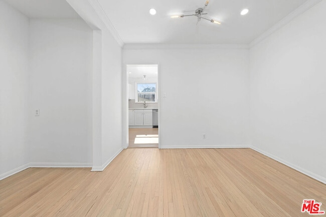 Building Photo - 11347 Cashmere St