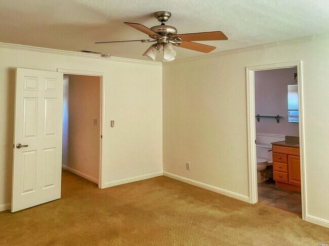 Building Photo - 1521 Genesis Ct