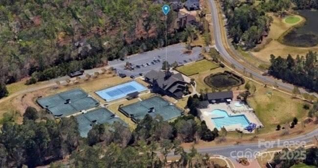 Building Photo - 17113 Sand Bank Rd