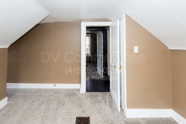 Building Photo - 243 Wildwood Ave