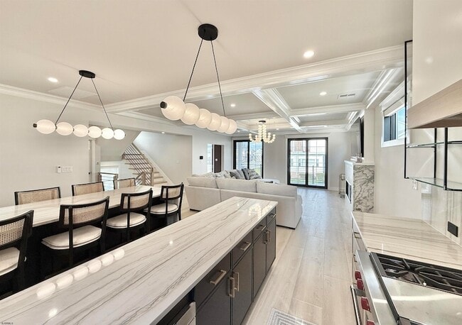 Building Photo - 100 S Frontenac Ave