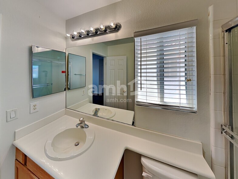 Building Photo - 7534 Tuckaway Harbor St