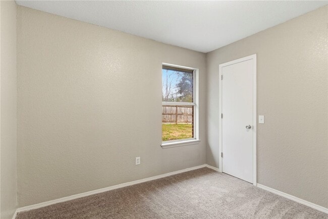 Building Photo - 932 S Curtis Ave