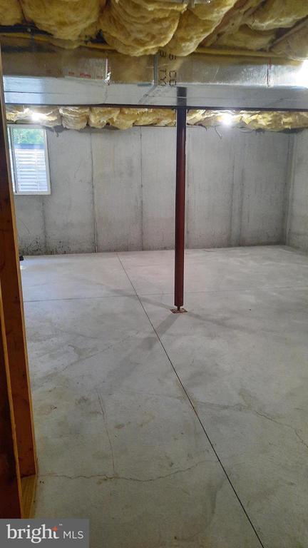 Building Photo - 305 Antilles Court