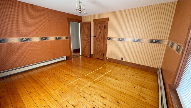 Building Photo - 18 Holman Ave