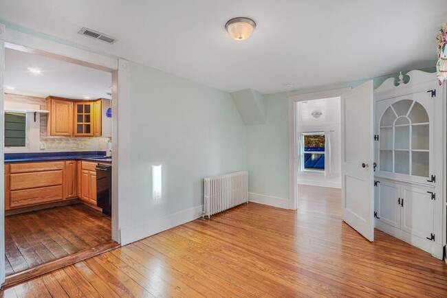 Building Photo - 1109 Caroline St