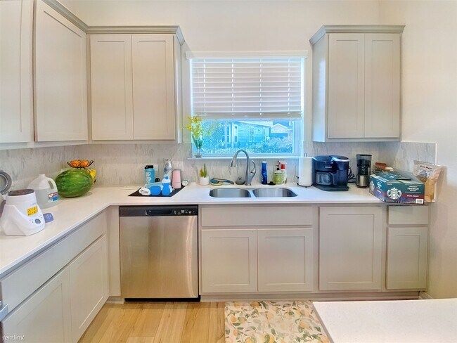 Building Photo - 3 br, 2.5 bath House - 175 Breedlove