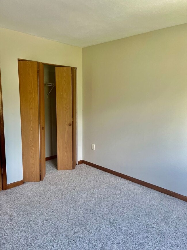Building Photo - 8263 Honeysuckle Drive