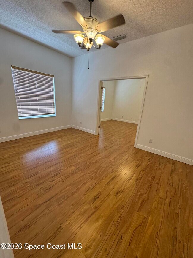 Building Photo - 3315 Casi Dr
