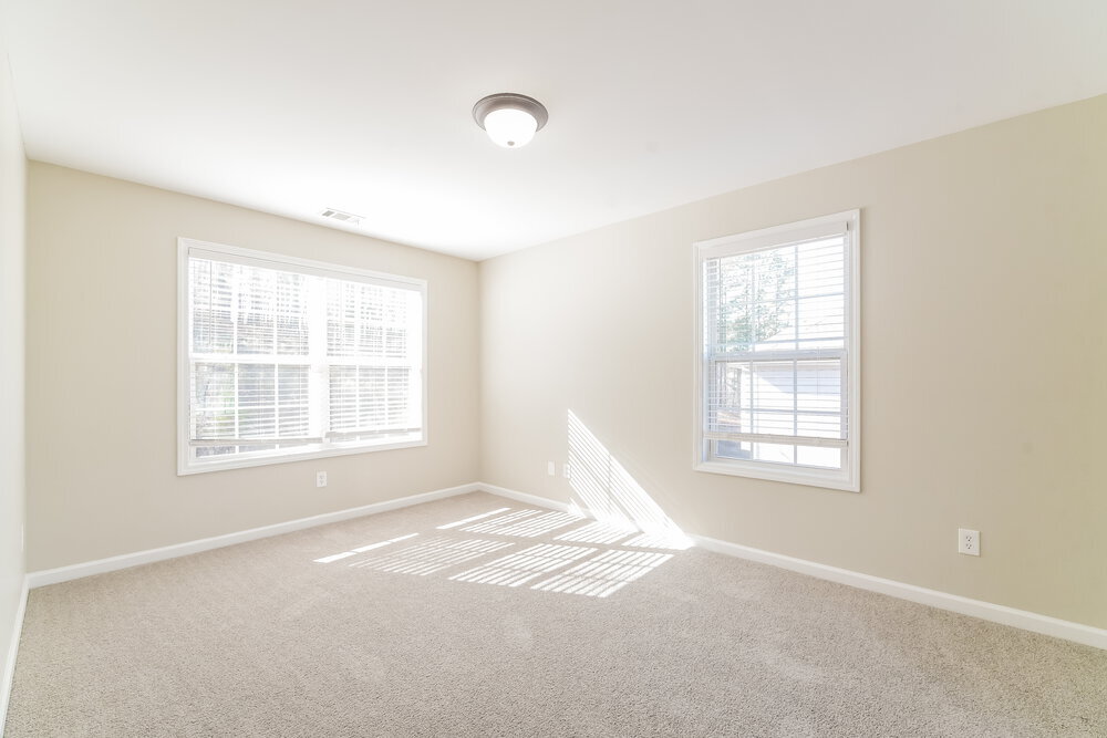 Building Photo - 5432 The Vyne Ave