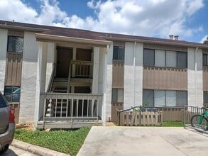 Building Photo - 12100 Melville Dr