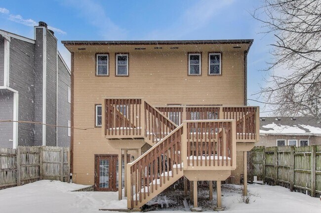 Building Photo - 508 Beechwood Dr