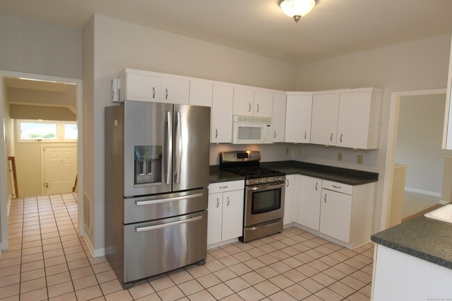 Building Photo - 42 Greystone