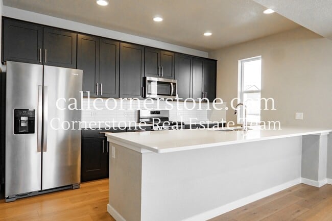 Building Photo - 3713 Levy Pk Dr