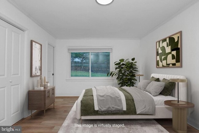 Building Photo - 3858 N Tazewell St