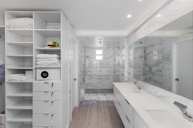 Building Photo - 401 Ocean Dr