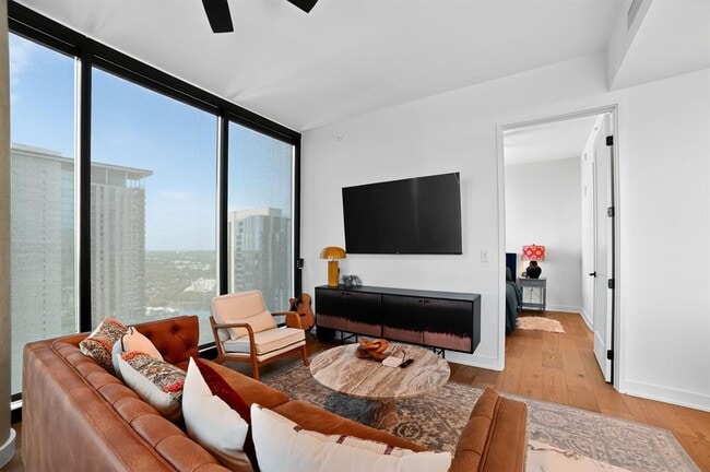 Building Photo - 84 East Ave