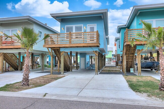 Building Photo - 1924 Eleventh Street-SI ID1023237P