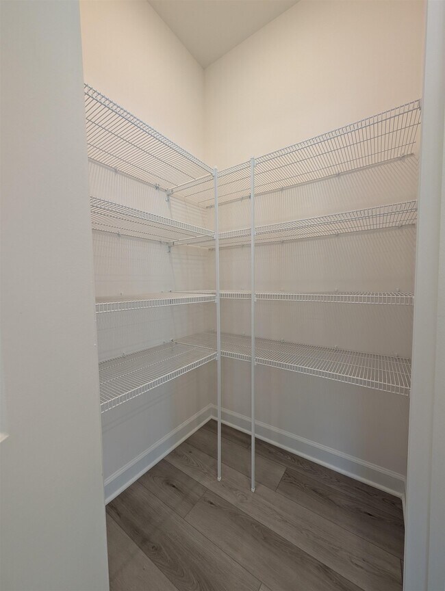 Building Photo - 1508 Regal Fern Wy