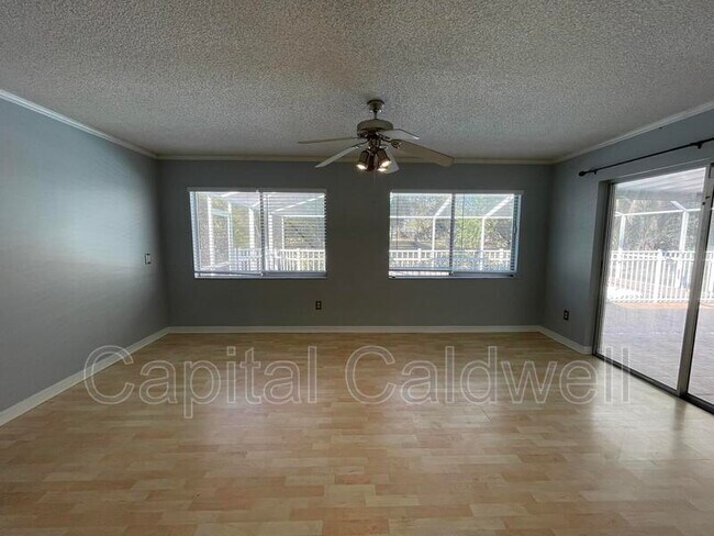 Building Photo - 12813 Starling Dr