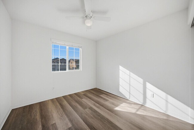 Building Photo - 3695 Bur Oak Rd