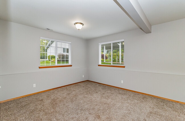 Building Photo - 2132 87th Ave SE