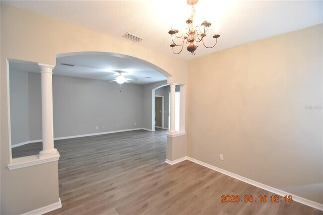 Building Photo - 644 Chesney Dr