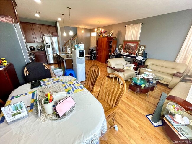Building Photo - 141 Meadow View Dr