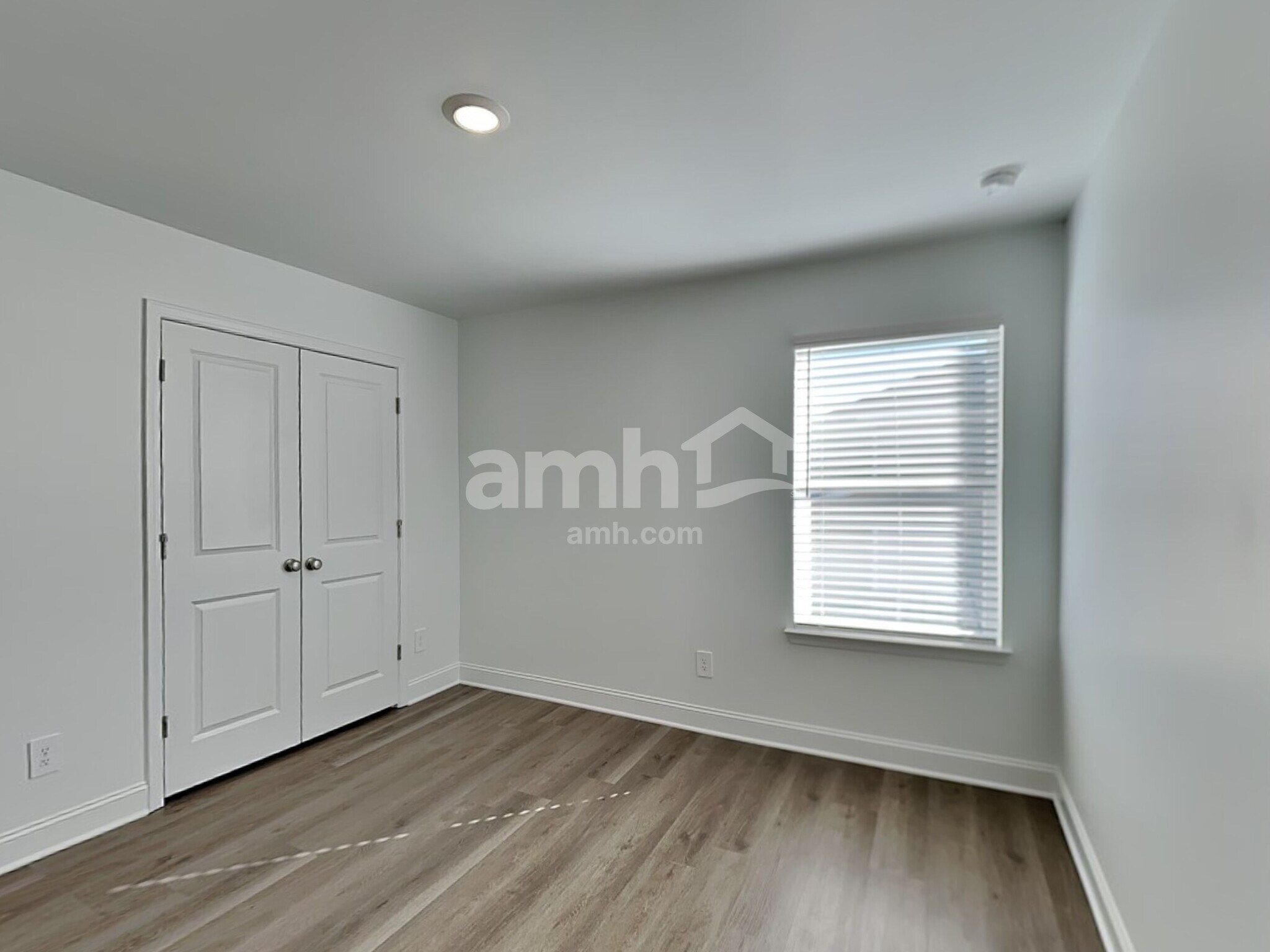 Building Photo - 100 Punderson Dr