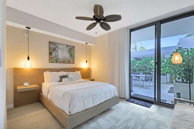 Building Photo - 1116 N Ocean Blvd